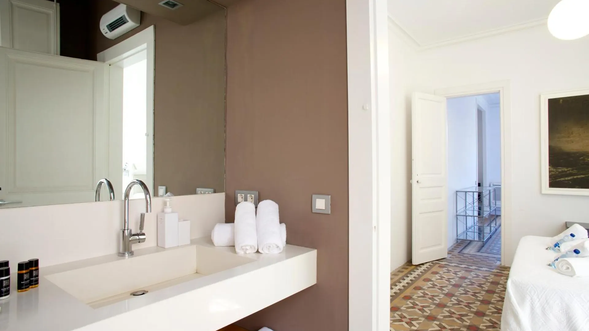 ברצלונה The Claris Suites II דירה