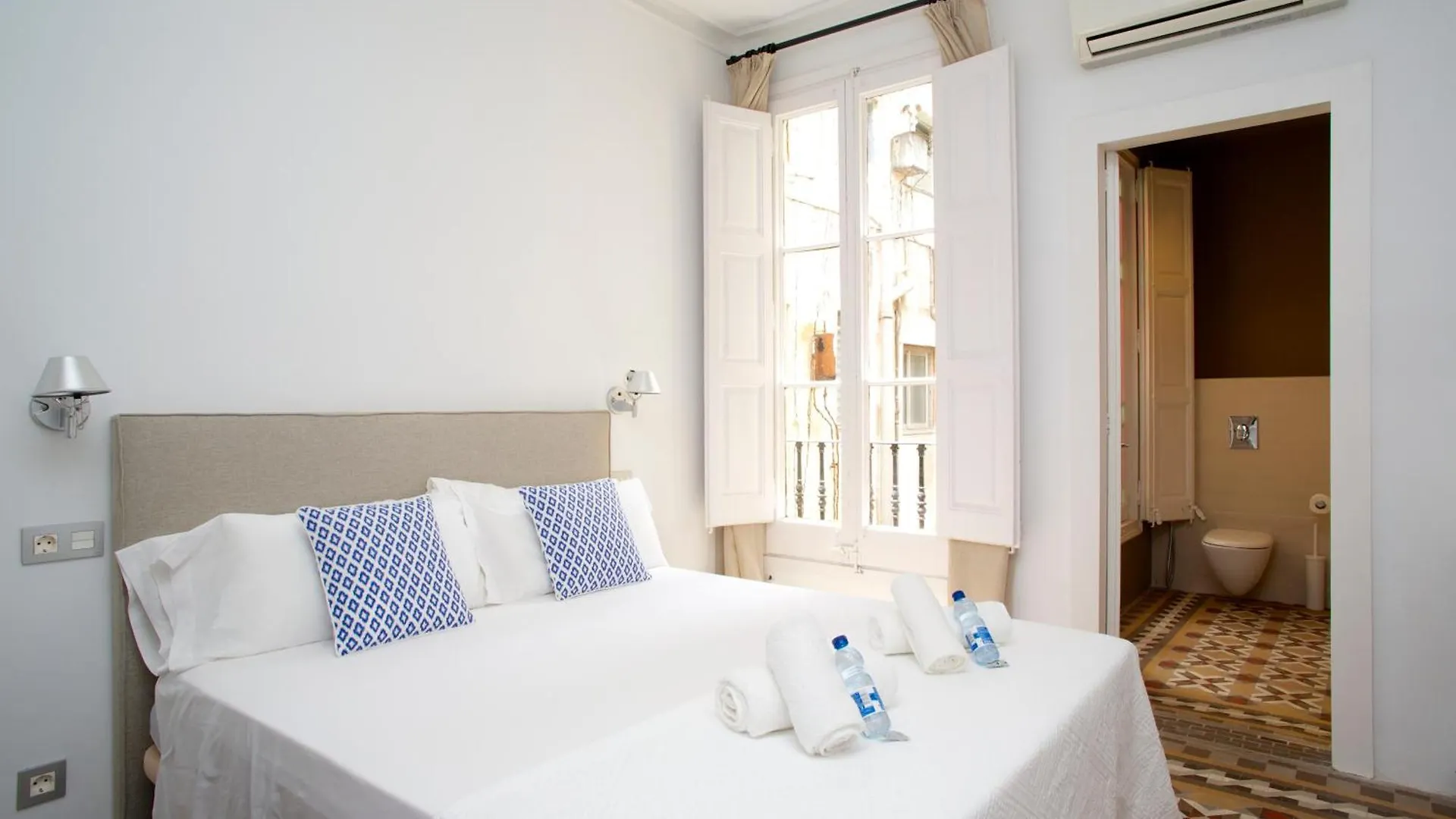 The Claris Suites II Barselona 0*,  İspanya