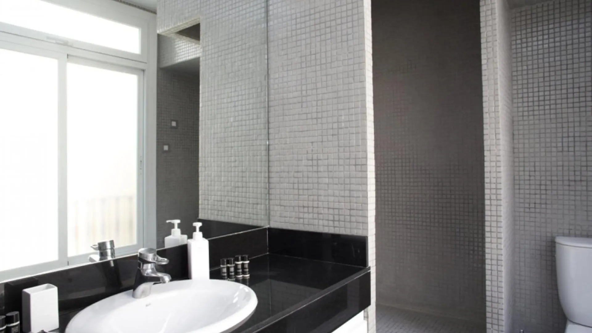 The Claris Suites II Barselona Daire